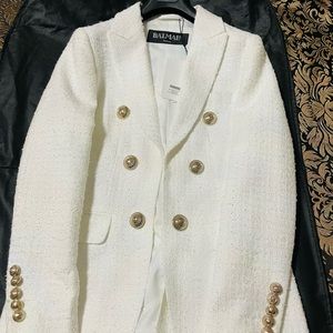 NEW & Authentic, Balmain Paris Women Blazer. Original Prixe $2300 plus tax